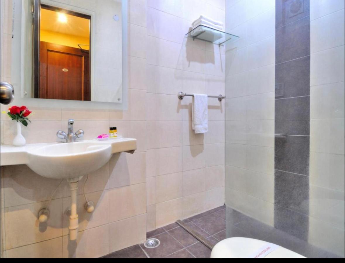 ניו דלהי The Aster Karol Bagh Homely Atmosphere מראה חיצוני תמונה